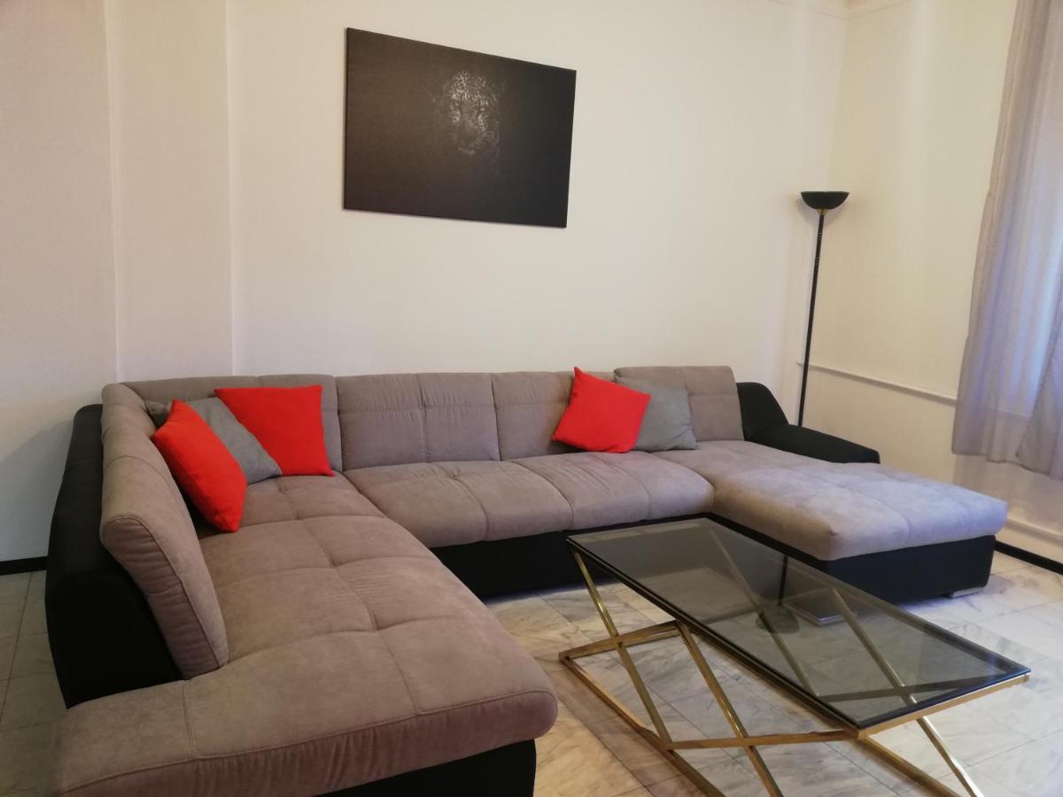 Top Center Cozy And Spacious Apartment صوفيا المظهر الخارجي الصورة