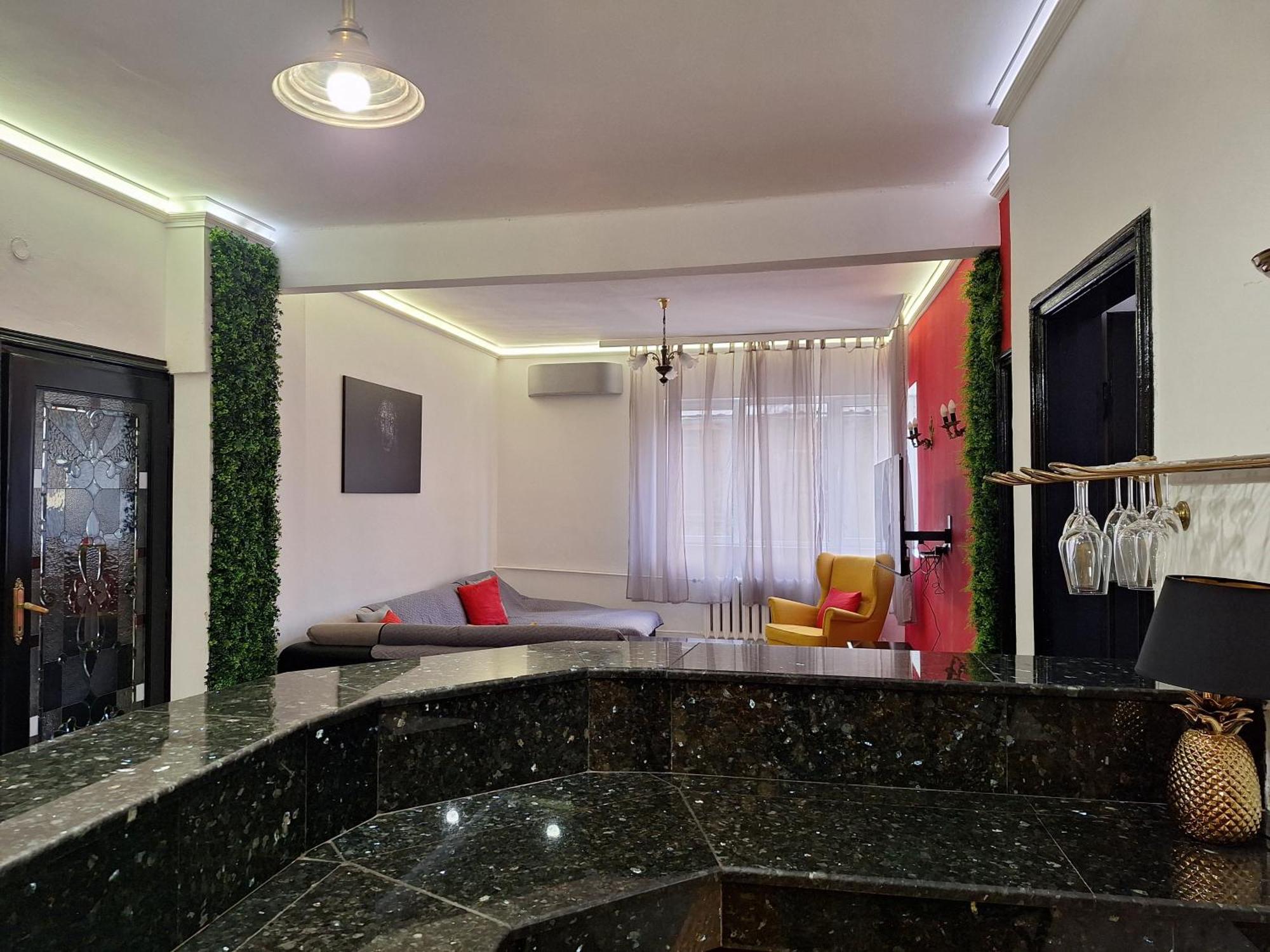 Top Center Cozy And Spacious Apartment صوفيا المظهر الخارجي الصورة